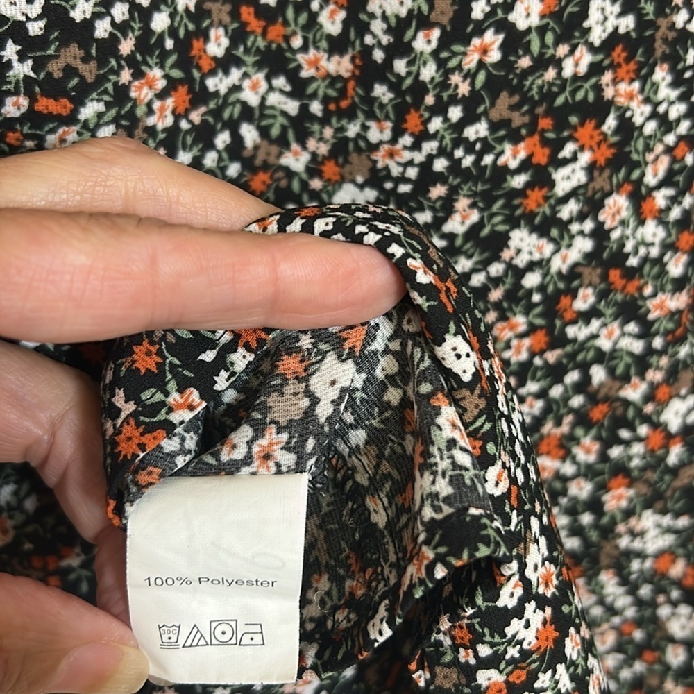 SHEIN Ruffled Floral Puff Sleeve Blouse size small black business casual - Picture 7 of 7